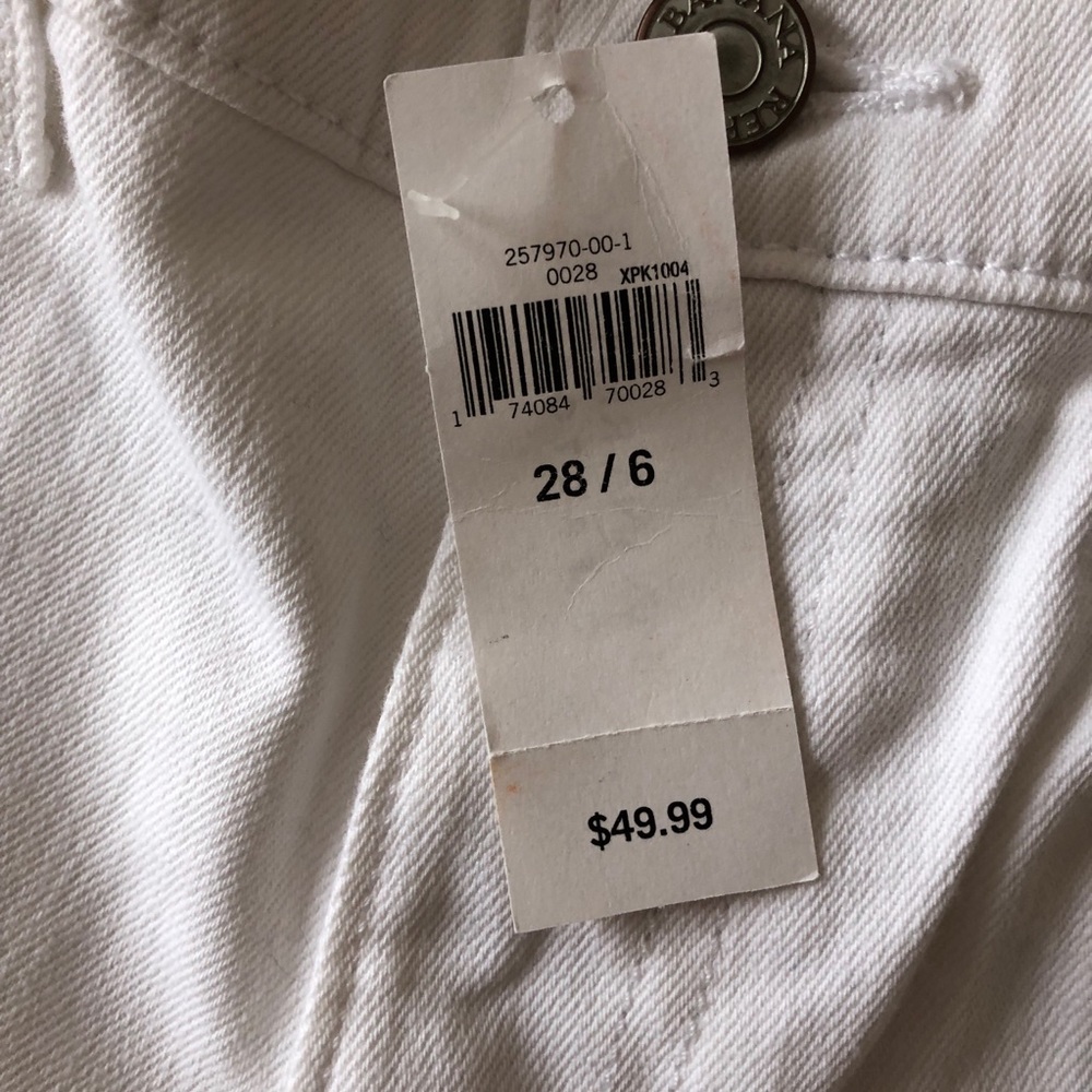 NWT Banana Republic Outlet White Denim 4” Shorts